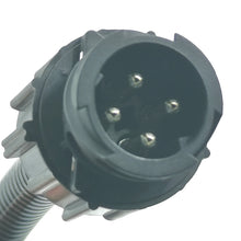Load image into Gallery viewer, OE: 20374280 20478260 20706889 7420706889 7420478260 Oil Pressure Sensor For VOLVO/RENAULT Truck D12 VN VNL VHD