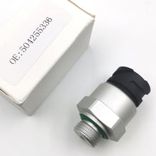 Load image into Gallery viewer, OE: 504255336 1506009 81274210163 0035422518 1738460 Truck Oil Pressures Sensor For IVECO/DAF/BENZ/SCANIA/MAN