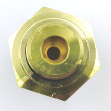 Load image into Gallery viewer, OE: 20829689 20528336 20428459 8158821 Truck Oil Pressure Sensor For Volvo FH12 FM12