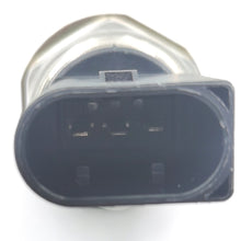 Load image into Gallery viewer, OE:55PP33-02 A2711530328 Fuel Rail Pressure Sensor For Mercedes-Benz C-Klasa W204 C180 1.8 E-Klasse W212 2.0 3.0 3.5 CDI