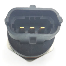 Load image into Gallery viewer, OE:0281002700 0281006365 0281002834 0281002920 Fuel Rail Pressure Sensor For CUMMINS/VOLVO/IVECO/MAN/FIAT/RENAULT