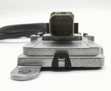 Load image into Gallery viewer, 4326867 5WK96754C 5WK96754B Nitrogen Oxide Uninox Nox Sensor fit For Cummins CES 24V VAN Truck No# 4326867RX 5WK96754 5WK9 6754B