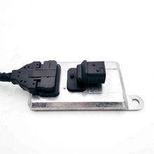 Load image into Gallery viewer, 24V NOX SENSOR FOR MERCEDES-BENZ TRUCK A0101539428 A0101539001 5WK99928 5WK96363