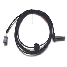 Load image into Gallery viewer, European Truck Auto Spare Parts ABS Speed Sensor Oem 21570621 for VOLVO Truck