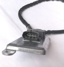 Load image into Gallery viewer, 5WK96675A NOX SENSOR fit For TRUCK Bus COACH DAF LF45 55 CF65 EURO 6 4 5 CUMMINS ISBE ISD 4B ISB QSB ISF 24V 2894940 4954222