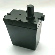 Load image into Gallery viewer, Cabin Tilt Pump used for VOLVO TRUCK 21882617/21241595 /22841213 / 74 21 241 595/7421241595
