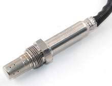 Load image into Gallery viewer, Nox Sensor Nitrogen oxide 1793379 5WK96628A/5WK96628B For DAF Truck XF105 CF75 CF85 EURO5 OE# 5WK9 6628A/5WK9 6628B