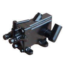 Load image into Gallery viewer, Cabin Tilt Pump used for VOLVO TRUCK 1611490