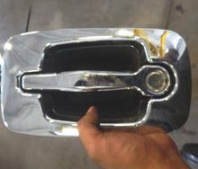 Load image into Gallery viewer, International Exterior Heavy Duty Door Handle CXT MXT ProStar Driver 2511121C91/3747731C1/3613326C2/INP27-0491CH-N/757445369215
