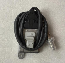 Load image into Gallery viewer, Car 24V Nitrogen Nox Oxygen Sensor 5WK96659C for Benz Truck A0101539628 0101539628