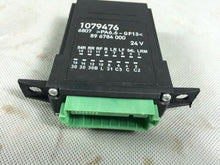 Load image into Gallery viewer, VOLVO Truck Headlamp Flasher Relay 1079476, 3943863, 8155312, 8158697