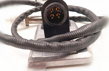 Load image into Gallery viewer, 5WK96612B Car 24V Nitrox Oxygen Sensor For Scania Truck Nox Sensor 5WK96612F 5WK96612D 2020691 2296799 1872080 2247379
