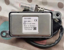 Load image into Gallery viewer, 22219283 2011648 5WK96717B NOX Nitrox Oxygen Sensor For Volvo DAF Renault Truck Nox Sensor Nitrogen 5WK96717B 22219283 21244501