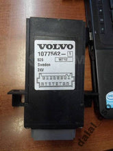 Load image into Gallery viewer, Truck Parts Flasher Relay for Volvo, OEM No. 1077562 16P 24V