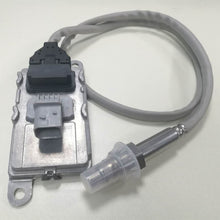 Load image into Gallery viewer, Car 24V Nitrogen Nox Oxygen Sensor 5WK97331A for Benz Actros Axor Euro 6 Truck A0101531628 0101531628
