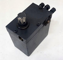 Load image into Gallery viewer, Cabin Tilt Pump used for SCANIA TRUCK 1794907/2204435/1 794 907 / 2 204 435