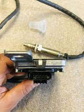 Load image into Gallery viewer, VW Ag 80A907807L Continental SNS731A A2C19386100-02 NOxC3 Sensor