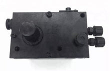 Load image into Gallery viewer, CAB TILTING PUMP|VOLVO 1075295,1095004