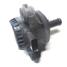 Load image into Gallery viewer, GENUINE FOR TOYOTA HYBRID RAV4 2.5 PETROL INVERTER WATER PUMP G9040-48010