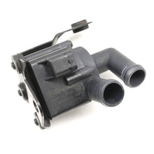 Load image into Gallery viewer, Car Accessories Water Pump with bracket for BMW N63 N62 4.4L 550I 750I # 64119230237 64119183714