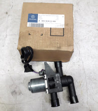 Load image into Gallery viewer, 0018302184 A0018302184 FOR MERCEDES-BENZ Actros Antos Arocs Axor Truck Air Brake Heating Control Valve