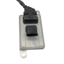 Load image into Gallery viewer, Newly Nitrogen Sensor 5WK9 6664E 5WK9 6664D Nox sensor for VOLVO/RENAULT EURO5 TRUCKS No#21244501, 21567736 22219283 5WK96664E