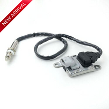 Load image into Gallery viewer, Car 12V Nox Sensor Nitrogen oxides Sensor 5WK96740 For Cummins 2872944