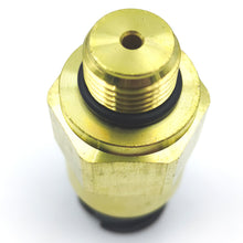Load image into Gallery viewer, OE:51274210262 51274210163 51274210246 For MAN/NEOPLAN Truck Oil Pressure Sensor Engine D0834 D0836 D2066 D2676 D2866 D2876
