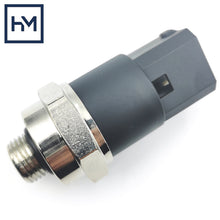 Load image into Gallery viewer, OE: 3962893 8156776 8143247 Truck Oil Pressure Switch Sensor For VOLVO FH FM D12A D16A
