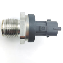 Load image into Gallery viewer, OE:0281002937 0281002903 0281006158 0281002706 Fuel Rail Pressure Sensor For Cummins Volvo Iveco Man Fiat Ford Opel Chevrolet
