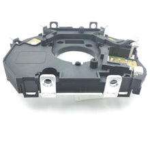 Load image into Gallery viewer, OE: 23796624 22943669 22608061 21601029 Car Wheel Mounting Panel Steering Base Plate For Volvo FH4 FM4 Truck
