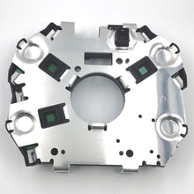 Load image into Gallery viewer, OE: 23796624 22943669 22608061 21601029 Car Wheel Mounting Panel Steering Base Plate For Volvo FH4 FM4 Truck
