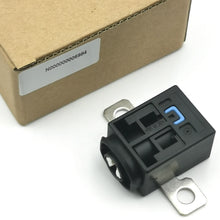 Load image into Gallery viewer, OE: N000000006984 Auto Crash Battery Security Disconnect Fuse Pyroswitch For Mercedes-Benz VITO W447
