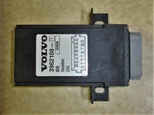 Load image into Gallery viewer, Volvo Truck Parts Flasher Relay with 3962108  8141404
