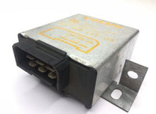 Load image into Gallery viewer, Truck Flasher Relay For Volvo 1614268 5df00544503
