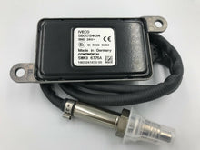 Load image into Gallery viewer, 24v Nox Nitrogen Oxygen Sensor 5801754014 5wk96775A/5wk9 6775A For Iveco
