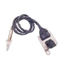 Load image into Gallery viewer, 24V Nitrogen Sensor A0101539328 NOx Sensor 5wk96363 Oxygen Sensor For Mercedes-Benz Trucks
