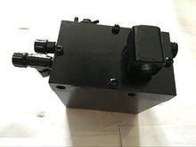 Load image into Gallery viewer, Cabin Tilt Pump used for IVECO 99458304,98496044,99458298
