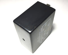 Load image into Gallery viewer, SCANIA Truck Headlamp Relay 1327013, 1401788, 1504270, 1902698   8P/24V
