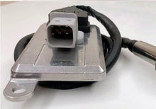 Load image into Gallery viewer, 24V Nitrogen Oxide Nox Sensor 5WK96659C for Mercedes-Benz Truck A0101539628 0101539628
